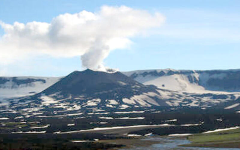 Manning volcano photo